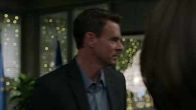 ♪ Deck the halls with ♪ - Whiskey Cavalier