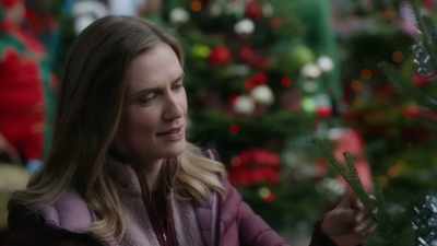 (decorators chattering
indistinctly) - Holiday Road