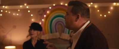 Dee Dee, we are gonna stay here,
and we're going to turn this thing around. - The Prom