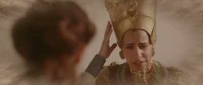 [deep rumbling] - Theodosia