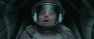 Defibrillator deactivated. - Distant