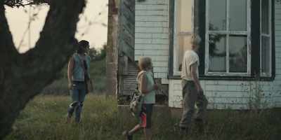 - Definitely a murder house.
- Oh, come on. - Wildhood