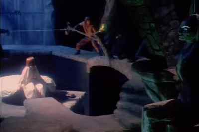 Deianeira..., come to me. - Hercules and the Lost Kingdom