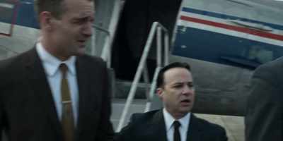 Deke, let's get in here. Buddy, buddy...
Buddy, let's get in here, okay? - The Right Stuff
