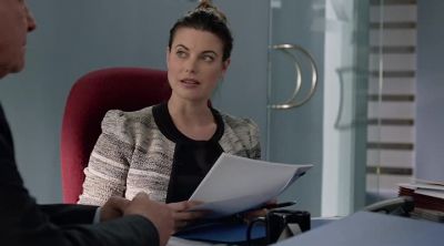 Del, this is bad. - Chesapeake Shores