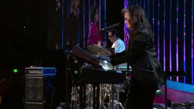 ♪ Delirious - Let's Go Crazy: The Grammy Salute to Prince