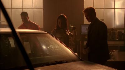 Δεν κολλάει. - CSI: Miami