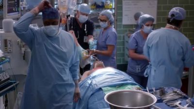 DeLuca, I need your help
explaining this to his wife. - Grey's Anatomy