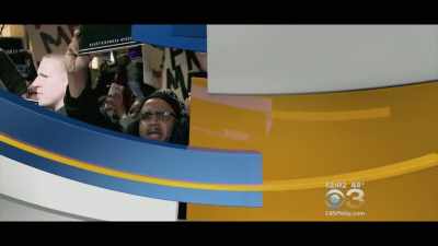 -  Demonstrators upset
over Meek Mills' sentencing - Free Meek