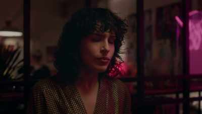 [Deniz]
You dumped her. - The Bisexual