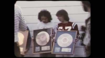 Dennis Bryon on drums - The Bee Gees: How Can You Mend a Broken Heart