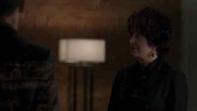 Denny: Don't do it!
Don't look! - The Killing