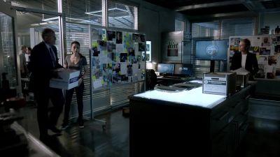 - Deputy Warden's here for you.
- Oh. - Lucifer