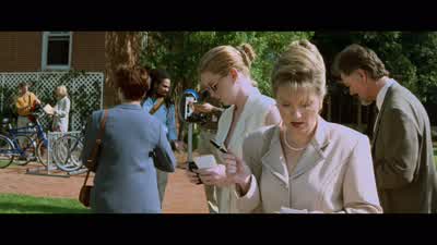 Derek, you think sid will let me interview her for my documentary? - Scream 2