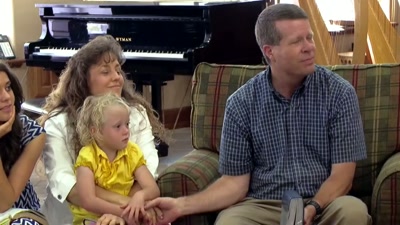 [Derick] We were just told
when to be there what was going on, - Shiny Happy People: Duggar Family Secrets