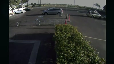 Derrick Spurgeon helped him.
They attached to the barrel - Killers: Caught on Camera