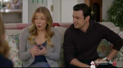 Desculpe interromper, - It's Christmas, Eve