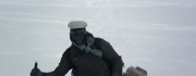 Desde arriba se ven unos picos más bajos. - Society of the Snow