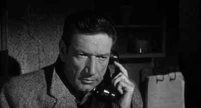 - Desk.
- Get me homicide. - I Bury the Living