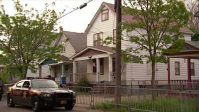 Despite being held like that, - The Cleveland Kidnappings