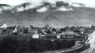 Despite the worries
about sabotage, - Flood in the Desert