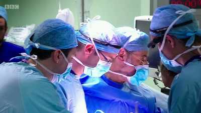 Despite weeks of planning, - Surgeons: At the Edge of Life