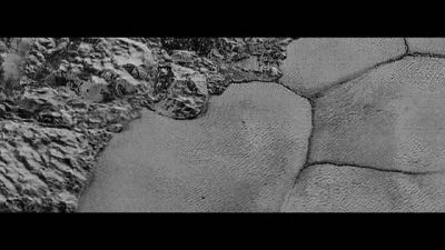 Detailed imagery beamed back
by New Horizons - Nova