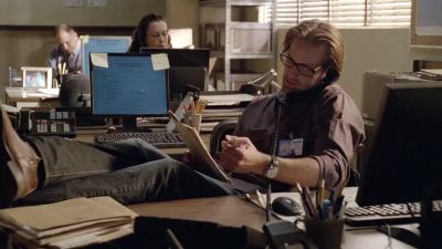 - Detective Ford.
- Jim, it's me. - Lost