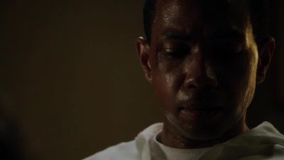 Detective, get out, now!
- There's no time. - Person of Interest
