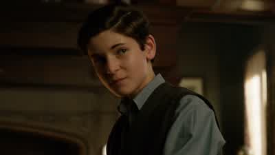 Detective Gordon, Len Moore. - Gotham