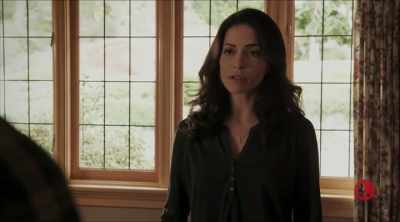 Detective Harper
found new evidence - Stranger in the House