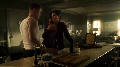 Detective James Gordon's phone. - Gotham