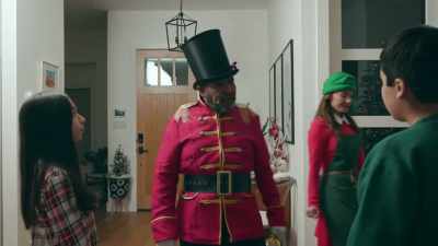 - Detective Nut here at your service. - Santa's Chimney of Secrets