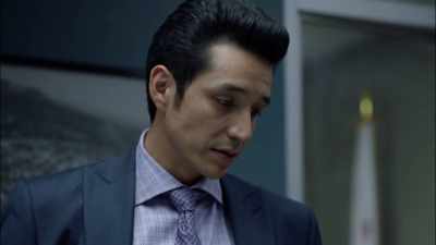 DETECTIVE,
PEOPLE BORROW CIGARETTES - Wicked City
