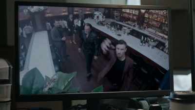 [ Detectors beeping ] - The Rookie: Feds