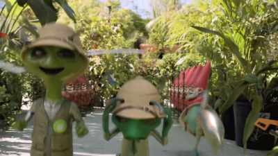 [determined babbling] - Alien TV