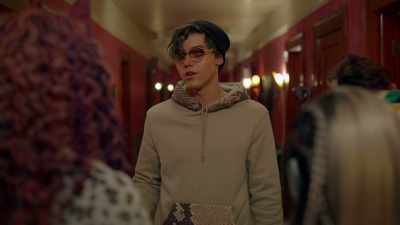 - Deuce, hi, good.
- [heart pounding] - Monster High: The Movie