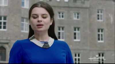 Deve ter sempre um ar alegre
aconteça o que acontecer. - Royally Ever After