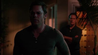 Dexter, go.
What if the marshal comes back? - Dexter
