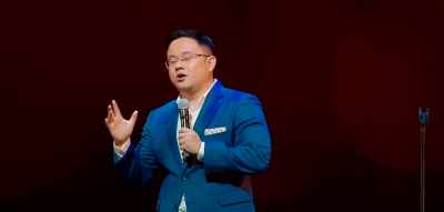 Di rumah sakit itu, semua dokter junior, - Dr Jason Leong: Ride with Caution