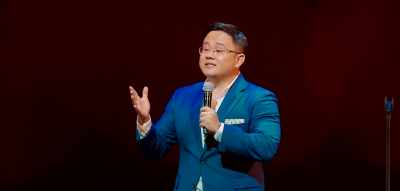 Dia mendatangiku dan berkata, "Jason, - Dr Jason Leong: Ride with Caution