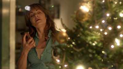 (dialing) - The Enchanted Christmas Cake