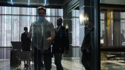 (DIALING) - Arrow