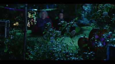 (DIALOGUE ON FILM CONTINUES) - Crazy Fun Park