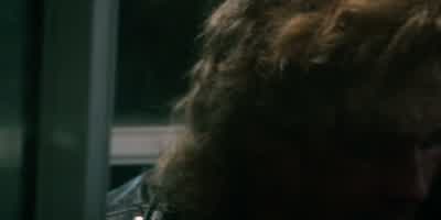 911, what's your emergency? - Stranger Things