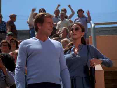 Diana, that's it. We've covered
the entire stadium. - Wonder Woman