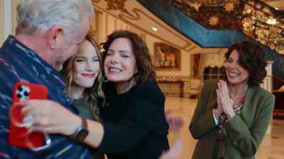 [diane] [gasps] I cannot believe
we are actually doing this. - Daughter of the Bride