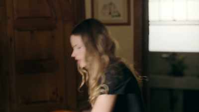 -[diane] oh, no.
-What? Is the driver lost? - Daughter of the Bride