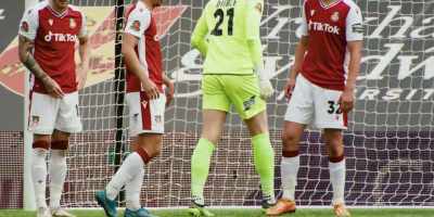 Dibble back
to his feet and ready - Welcome to Wrexham