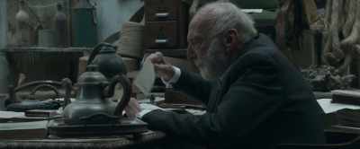 - Did she come to see you?
- Who? - Maigret